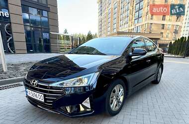 Hyundai Elantra  2018