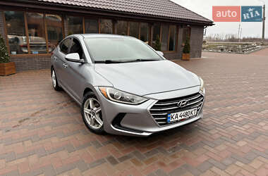 Hyundai Elantra  2017