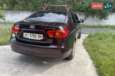 Hyundai Elantra  2008