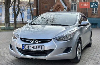 Hyundai Elantra  2013