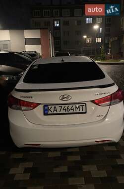 Hyundai Elantra 2013