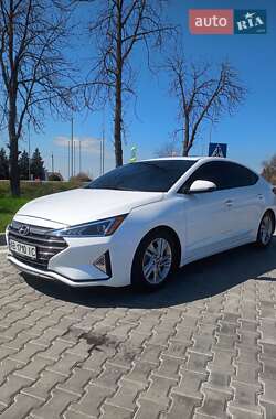 Hyundai Elantra 2020