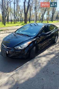 Hyundai Elantra 2013