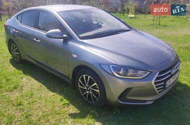 Hyundai Elantra  2017