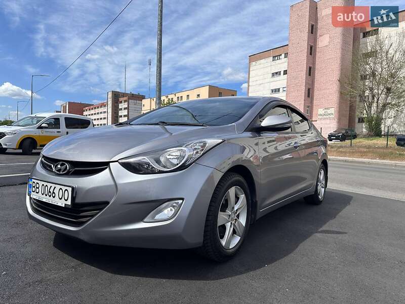 Hyundai Elantra