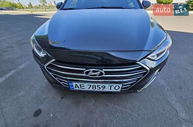 Hyundai Elantra  2016