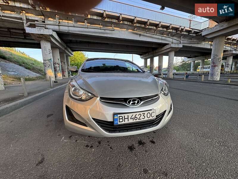 Hyundai Elantra