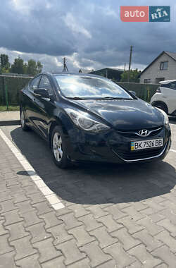 Hyundai Elantra  2011