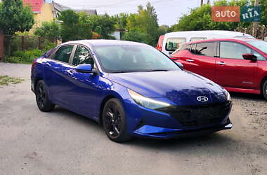 Hyundai Elantra 2021