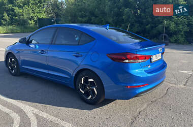 Hyundai Elantra 2016