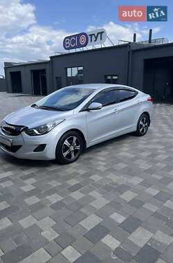 Hyundai Elantra 2011