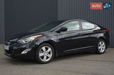 Hyundai Elantra  2012