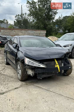 Hyundai Elantra  2020