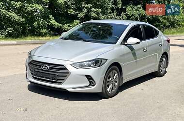 Hyundai Elantra  2018