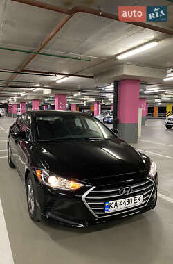 Hyundai Elantra  2017