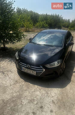 Hyundai Elantra 2016