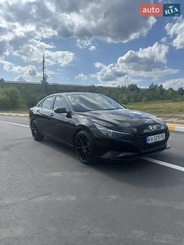 Hyundai Elantra