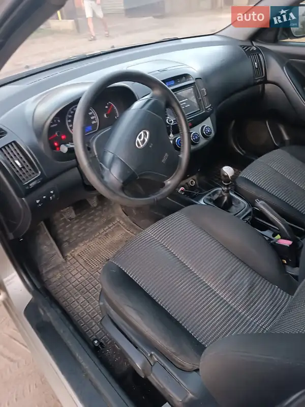 Hyundai Elantra 2010
