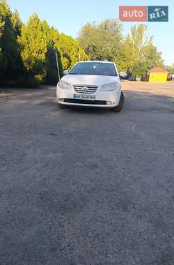 Hyundai Elantra  2011