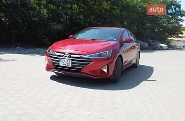 Hyundai Elantra 2018