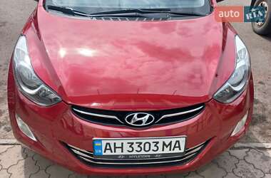 Hyundai Elantra  2013