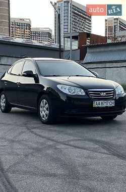 Hyundai Elantra  2010