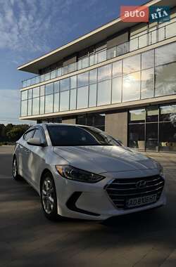 Hyundai Elantra  2016