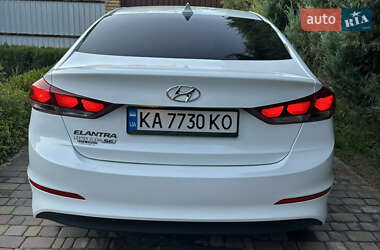 Hyundai Elantra  2017