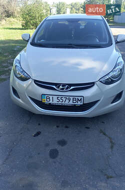 Hyundai Elantra 2012