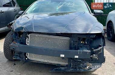 Hyundai Elantra  2021