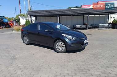 Hyundai Elantra  2012