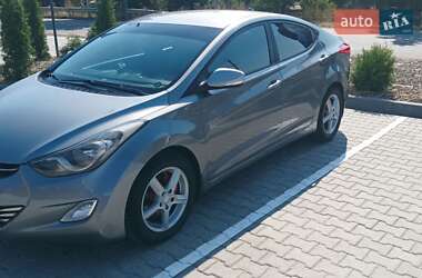 Hyundai Elantra 2011