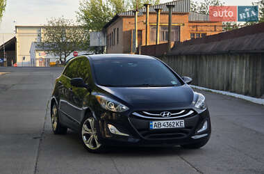 Hyundai Elantra  2013