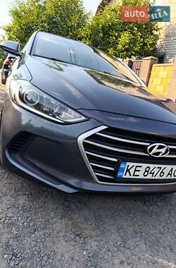 Hyundai Elantra  2017