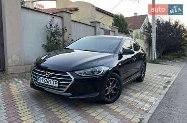 Hyundai Elantra  2016