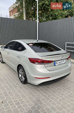 Hyundai Elantra  2018