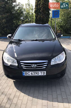 Hyundai Elantra  2010