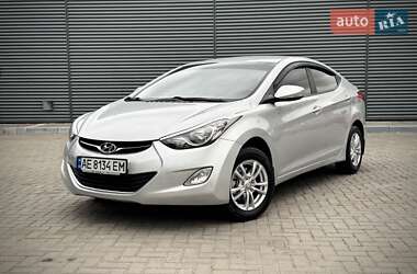 Hyundai Elantra  2014