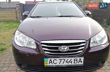 Hyundai Elantra  2010