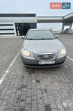 Hyundai Elantra 2011