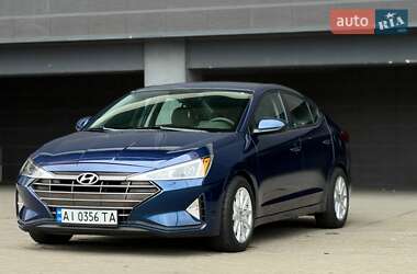 Hyundai Elantra  2018