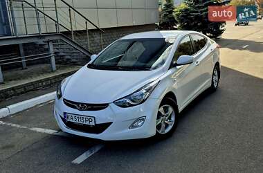 Hyundai Elantra 2013