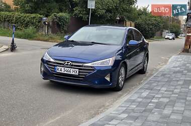Hyundai Elantra 2018