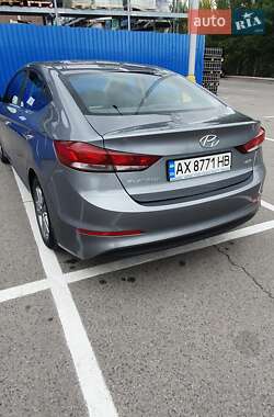 Hyundai Elantra  2018