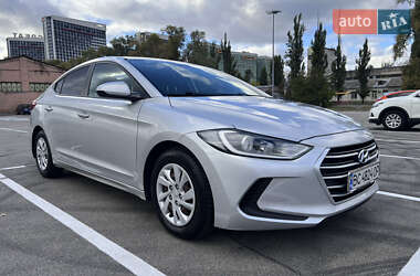 Hyundai Elantra  2016