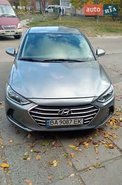 Hyundai Elantra  2018