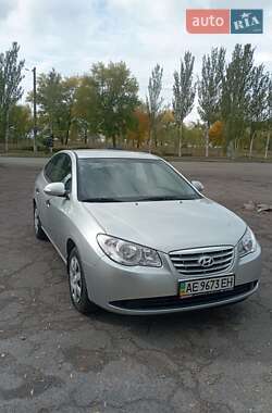 Hyundai Elantra  2010