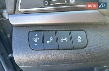 Hyundai Elantra  2016