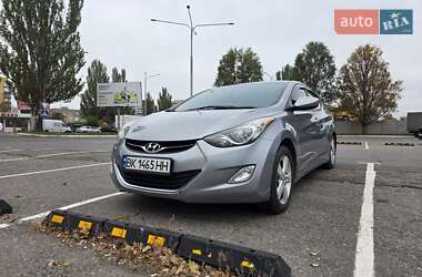 Hyundai Elantra  2013