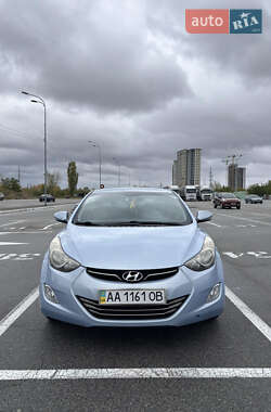 Hyundai Elantra 2013
